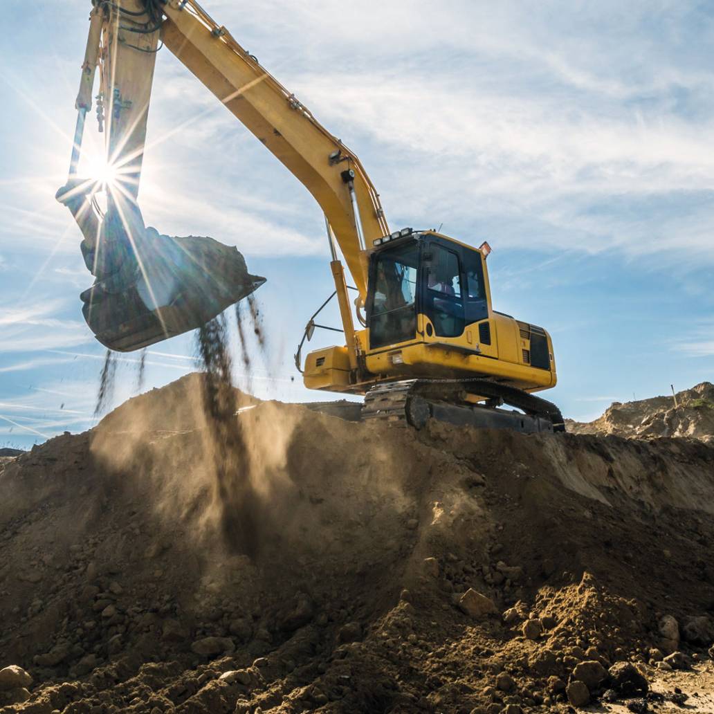 Wacker Bagger im Kieswerk