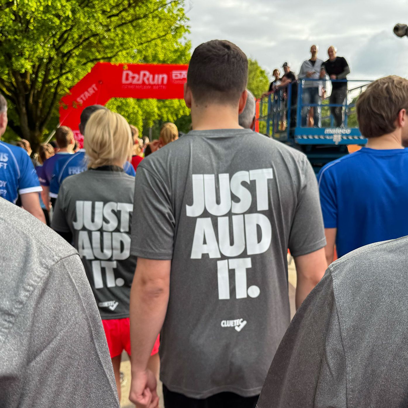 Die Audit-Digitalisierer von cluetec am Start beim b2Run in Karlsruhe